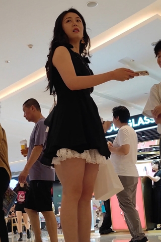 XM091黑色百变连衣裙小姐姐，粉色内内