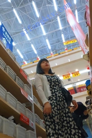 kc125（空城原创）逛小商品市场的小雏菊长裙妹子，薄丝+白透N