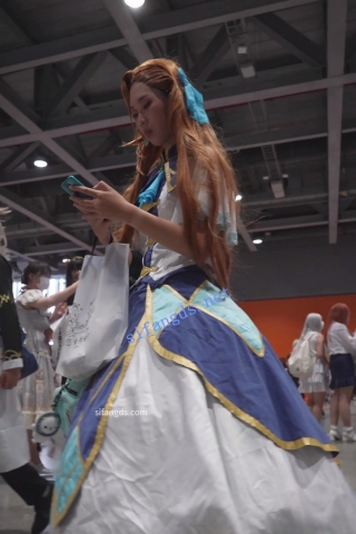 【xxn-249】长裙公主cos小姐姐..贴地长裙高难度前后CD