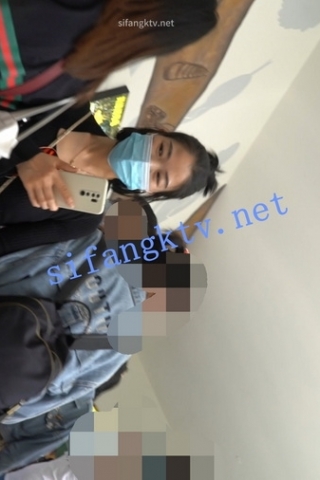 kc733（空城原创）美艳少妇后开叉紧裙，微透肉色N透出黑森林