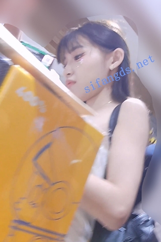 『D·D』-120-蓬蓬短裙，白内，和男友逛商店