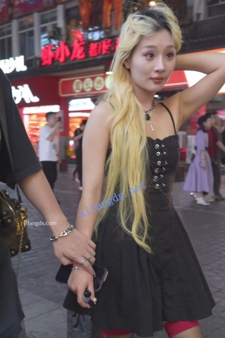 (BC-AA-425)性感吊带裙黑丝过膝袜小姐姐..半透红内正面露黑色