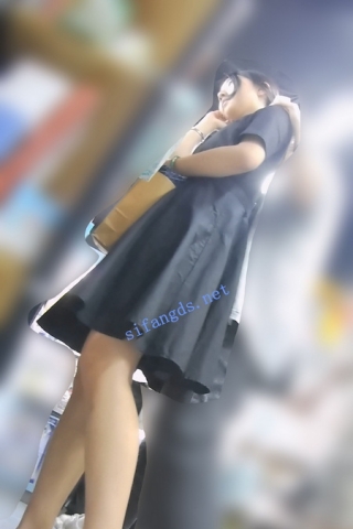 『D·D』-138-黑裙学生妹，优雅美腿美脚，白色卡通内