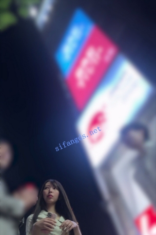 【日产精选】071地铁尾随百褶裙美女抄底肉臀丁字裤