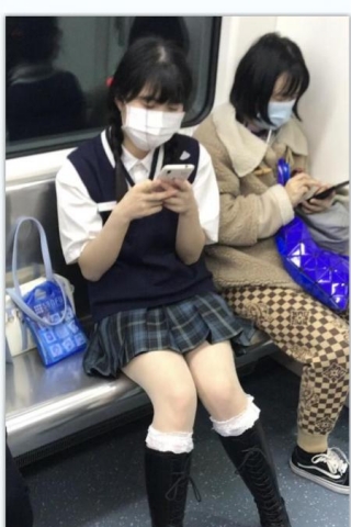 TK362-原创 投稿 抄底jk制服大学生超薄肉丝