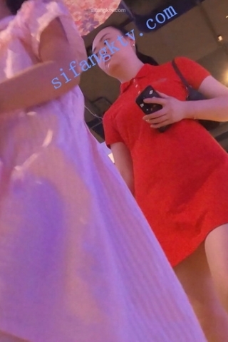 kc385（空城原创）丰满白嫩红裙少妇，里面是肉色NN
